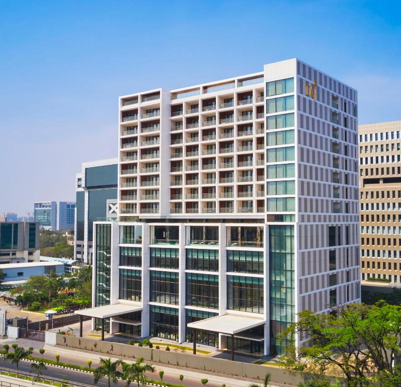 Hotel 6